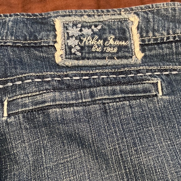 Capri Wide Leg Jean by Hikit Jeans Brand.  EUC! - Picture 10 of 16